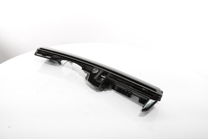 Dashboard vent from a Peugeot 3008 III e-3008 210 73 kWh 2024