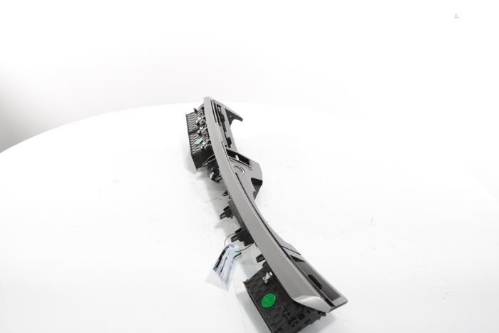 Dashboard vent from a Peugeot 3008 III e-3008 210 73 kWh 2024