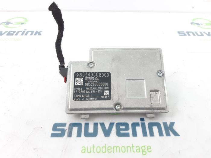Front camera from a Peugeot 3008 III e-3008 210 73 kWh 2024