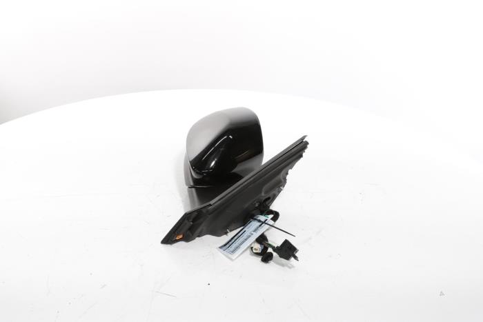 Wing mirror, right from a Peugeot 3008 III e-3008 210 73 kWh 2024