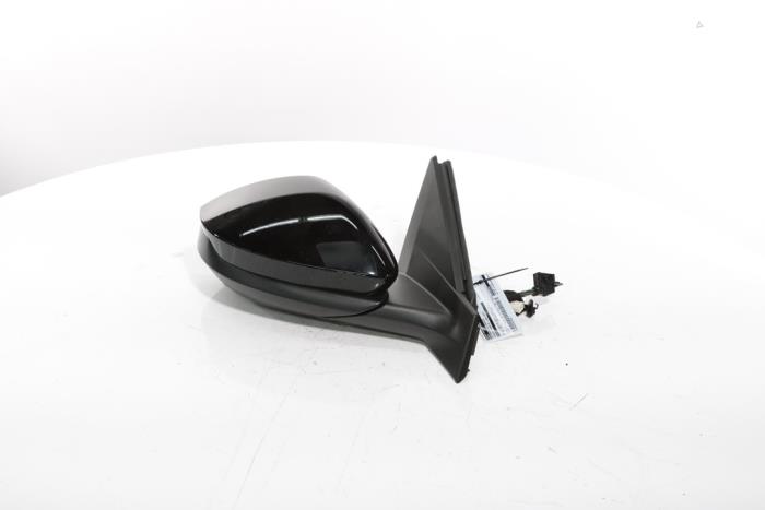 Wing mirror, right from a Peugeot 3008 III e-3008 210 73 kWh 2024
