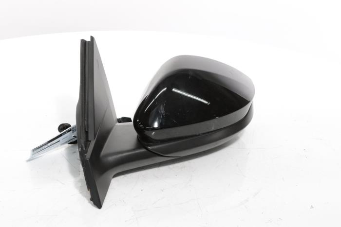 Wing mirror, left from a Peugeot 3008 III e-3008 210 73 kWh 2024