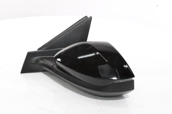 Wing mirror, left from a Peugeot 3008 III e-3008 210 73 kWh 2024