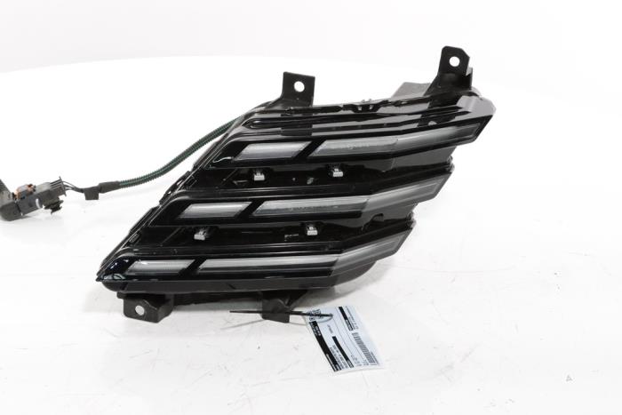 Daytime running light, right from a Peugeot 3008 III e-3008 210 73 kWh 2024