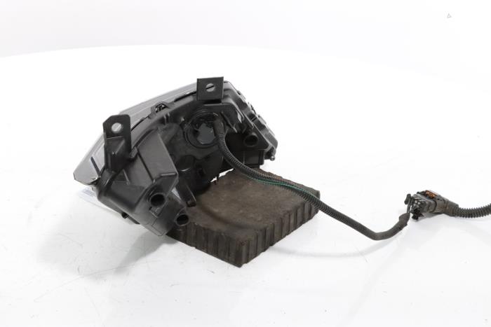 Daytime running light, right from a Peugeot 3008 III e-3008 210 73 kWh 2024