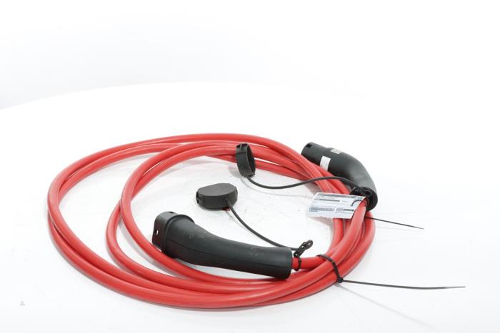 Charching cable electric car from a Peugeot 3008 III e-3008 210 73 kWh 2024