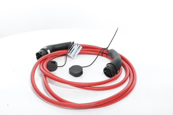 Charching cable electric car from a Peugeot 3008 III e-3008 210 73 kWh 2024