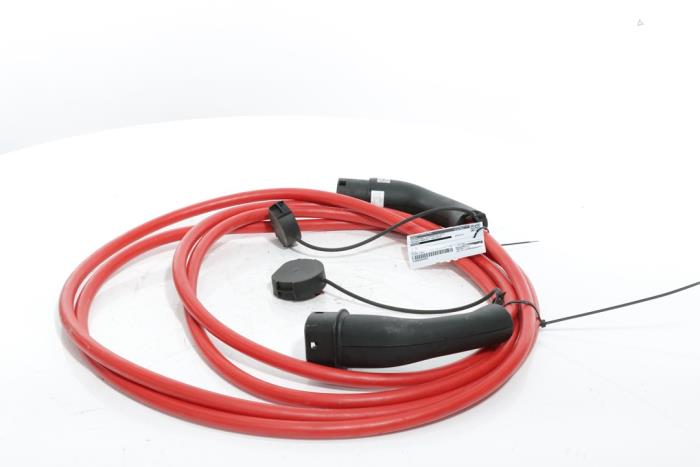 Charching cable electric car from a Peugeot 3008 III e-3008 210 73 kWh 2024
