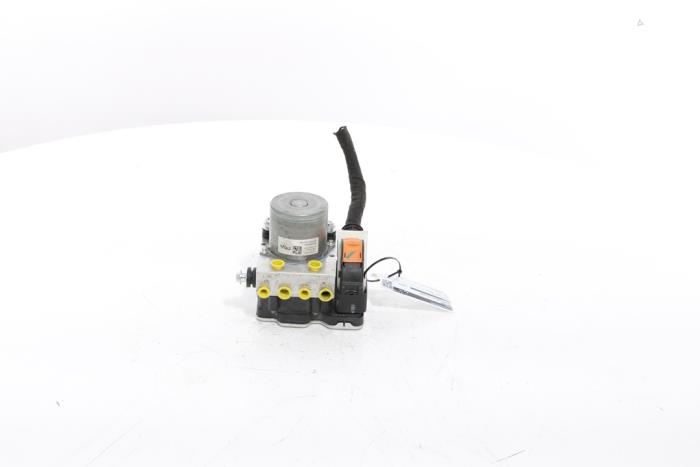 ABS pump from a Peugeot 3008 III e-3008 210 73 kWh 2024