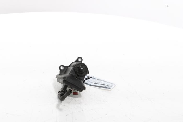 Parking brake motor from a Peugeot 3008 III e-3008 210 73 kWh 2024