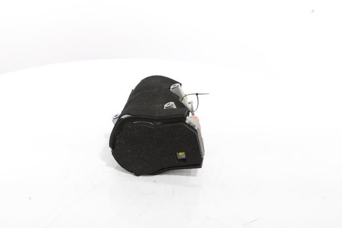 Air conditioning pump from a Peugeot 3008 III e-3008 210 73 kWh 2024