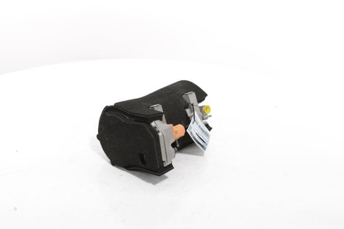 Air conditioning pump from a Peugeot 3008 III e-3008 210 73 kWh 2024