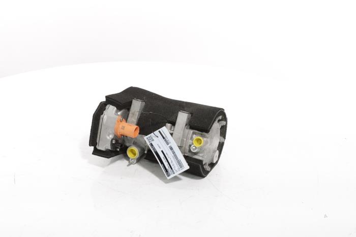 Air conditioning pump from a Peugeot 3008 III e-3008 210 73 kWh 2024