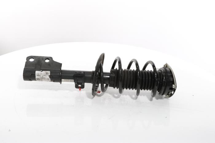 Front shock absorber rod, right from a Peugeot 3008 III e-3008 210 73 kWh 2024