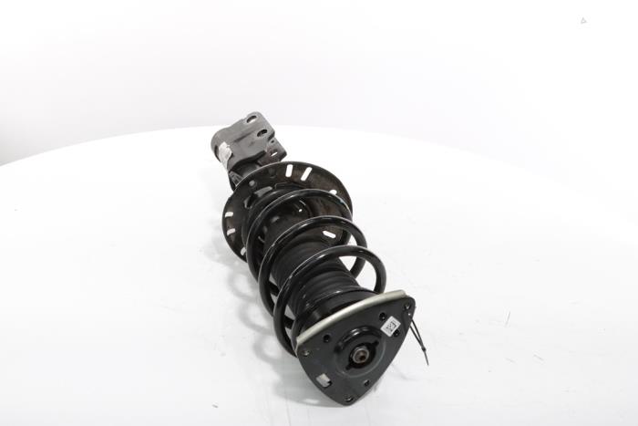 Front shock absorber rod, right from a Peugeot 3008 III e-3008 210 73 kWh 2024