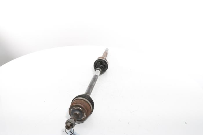 Front drive shaft, right from a Peugeot 3008 III e-3008 210 73 kWh 2024