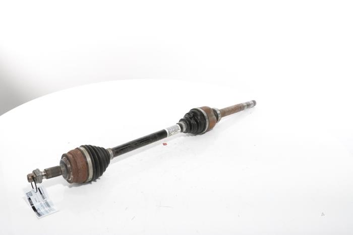 Front drive shaft, right from a Peugeot 3008 III e-3008 210 73 kWh 2024