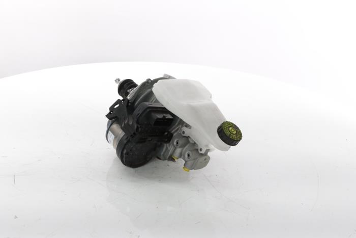 Brake servo from a Peugeot 3008 III e-3008 210 73 kWh 2024