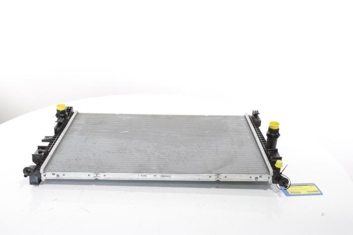 Radiator from a Peugeot 3008 III e-3008 210 73 kWh 2024