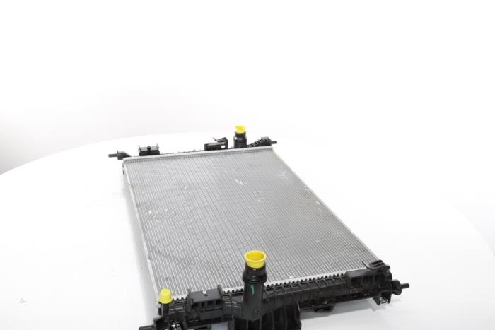 Radiator from a Peugeot 3008 III e-3008 210 73 kWh 2024