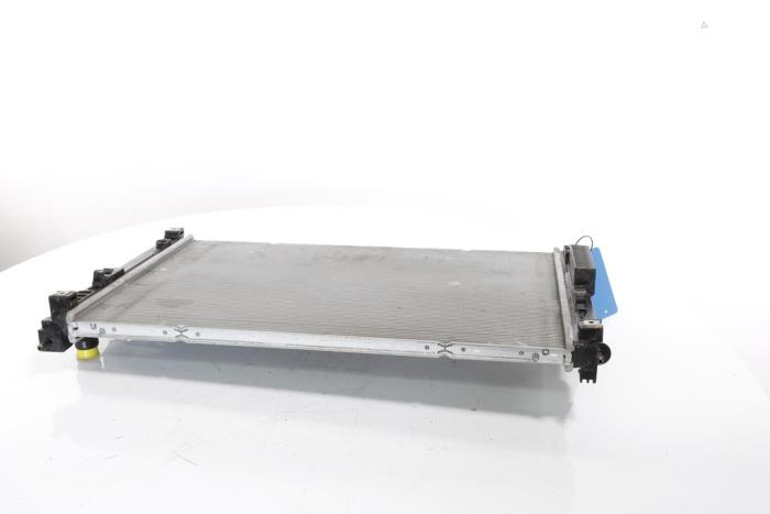 Radiator from a Peugeot 3008 III e-3008 210 73 kWh 2024
