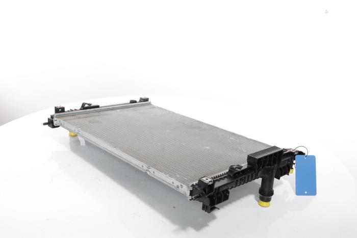 Radiator from a Peugeot 3008 III e-3008 210 73 kWh 2024