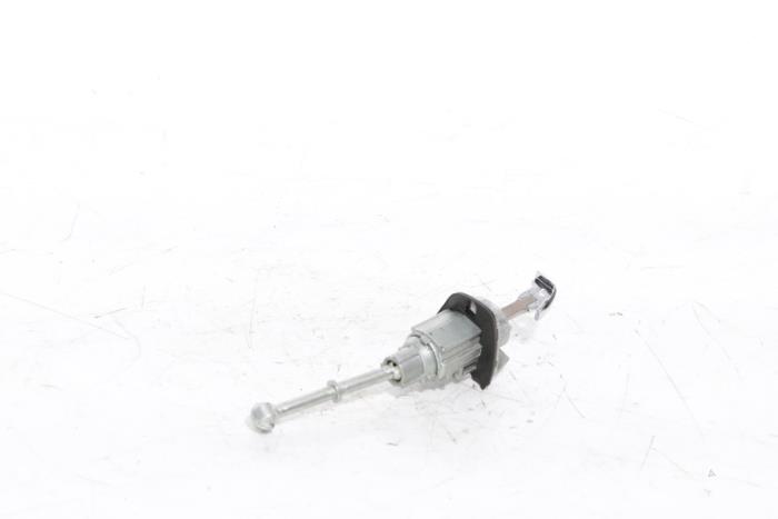 Door lock cylinder, left from a Peugeot 3008 III e-3008 210 73 kWh 2024