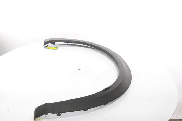 Flared wheel arch from a Peugeot 3008 III e-3008 210 73 kWh 2024