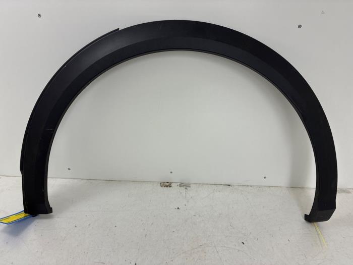 Flared wheel arch from a Peugeot 3008 III e-3008 210 73 kWh 2024