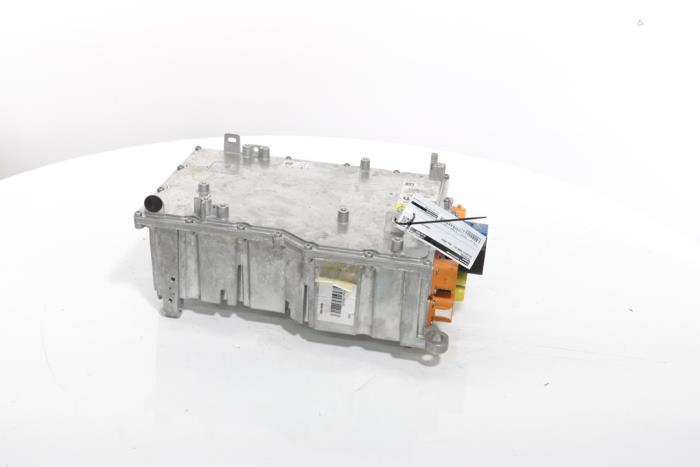 On-board charger from a Peugeot 3008 III e-3008 210 73 kWh 2024