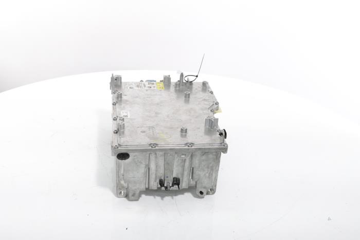 On-board charger from a Peugeot 3008 III e-3008 210 73 kWh 2024