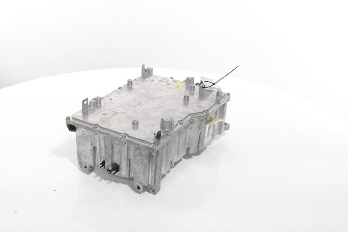 On-board charger from a Peugeot 3008 III e-3008 210 73 kWh 2024