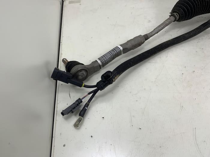 Steering box from a Peugeot 3008 III e-3008 210 73 kWh 2024