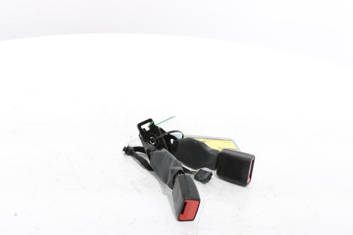 Rear seatbelt buckle, right from a Peugeot 3008 III e-3008 210 73 kWh 2024