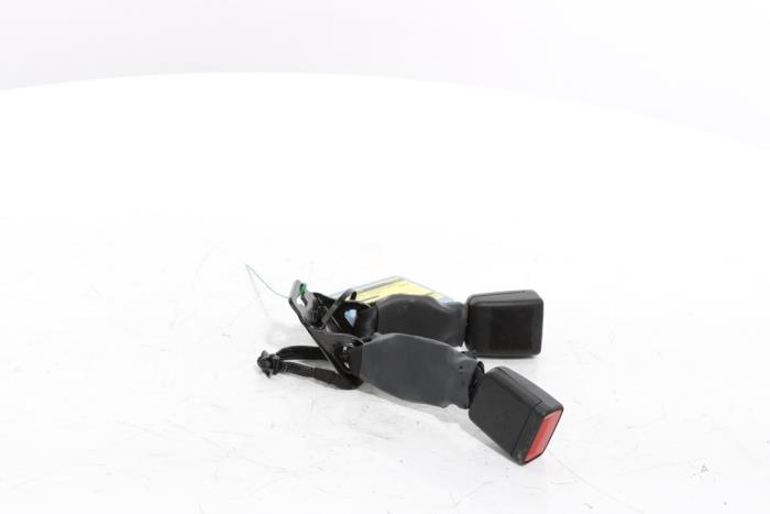 Rear seatbelt buckle, right from a Peugeot 3008 III e-3008 210 73 kWh 2024