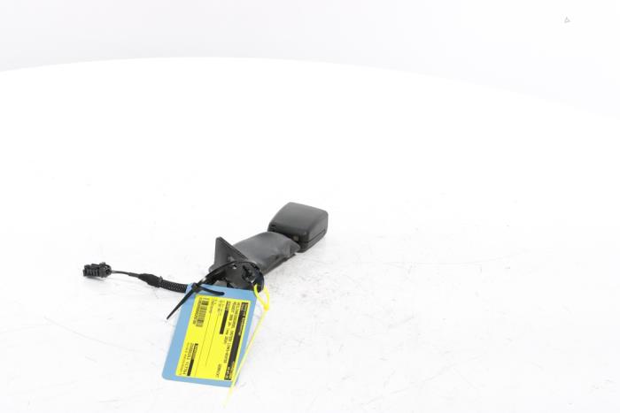 Rear seatbelt buckle, left from a Peugeot 3008 III e-3008 210 73 kWh 2024