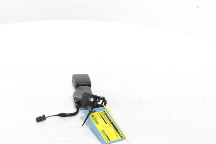 Rear seatbelt buckle, left from a Peugeot 3008 III e-3008 210 73 kWh 2024