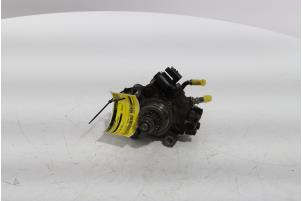 Gebrauchte Kraftstoffpumpe Mechanisch Renault Master III (FV) 2.3 Energy dCi 180 Twin Turbo 16V FWD Preis € 484,00 Mit Mehrwertsteuer angeboten von Snuverink Autodemontage