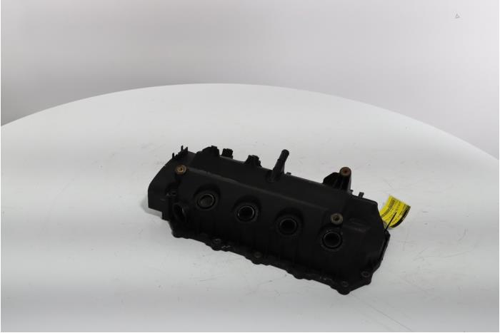 Ventildeckel van een Renault Twingo II (CN) 1.2 16V 2013
