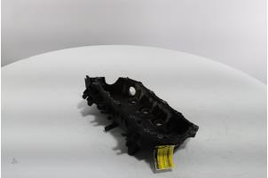Ventildeckel van een Renault Twingo II (CN) 1.2 16V 2013