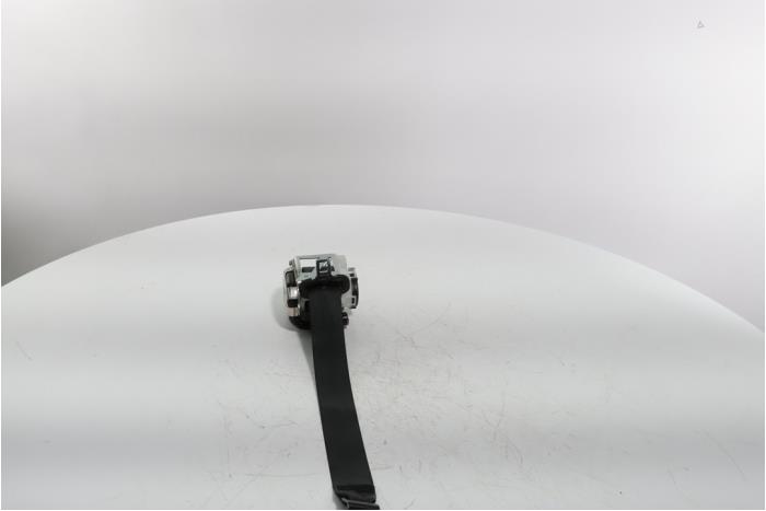 Bakre säkerhetsbälte, höger från en Renault Scenic E-Tech Electric (RCB) EV60 2024