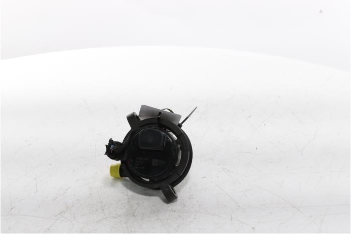Begagnade Vattenpump Volvo EX40 (XZ) Single Motor Extended Range 82 kWh Pris € 121,00 Inklusive moms erbjuds av Snuverink Autodemontage