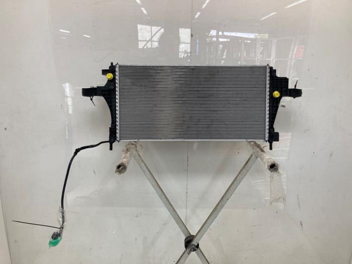 Usagé Radiateur Volvo EX40 (XZ) Single Motor Extended Range 82 kWh Prix € 302,50 Prix TTC proposé par Snuverink Autodemontage