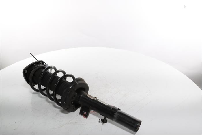 Front shock absorber rod, right Volvo EX40 Single Motor Extended Range ...