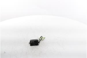 Used Heater resistor Opel Grandland (X) 1.6 Turbo 16V Hybrid Price € 30,00 Margin scheme offered by Snuverink Autodemontage