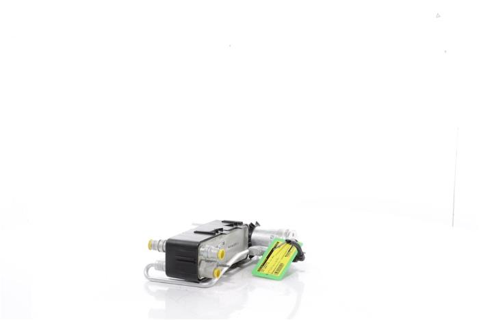 Klima Kondensor van een Opel Corsa F (UB/UH/UP) Electric, Corsa-e 50kWh 2023