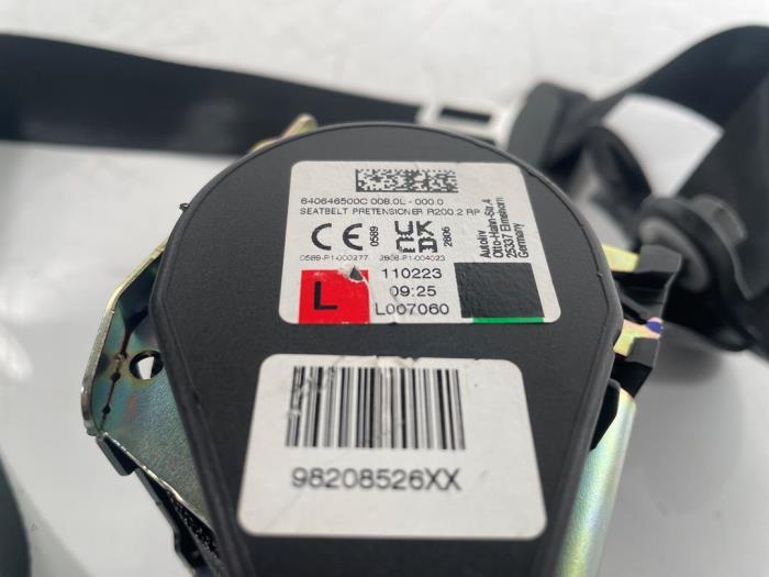 Sicherheitsgurt links vorne van een Opel Corsa F (UB/UH/UP) 1.2 12V 75 2021