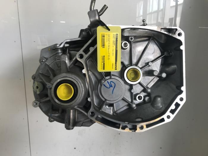 Usagé Boite de vitesses Renault Kangoo Express (RFK) E-Tech 44 kWh Prix € 1.633,50 Prix TTC proposé par Snuverink Autodemontage