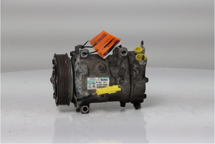 Usagé Pompe clim Citroen C4 Picasso (UD/UE/UF) 1.8 16V Prix € 79,99 Règlement à la marge proposé par Snuverink Autodemontage