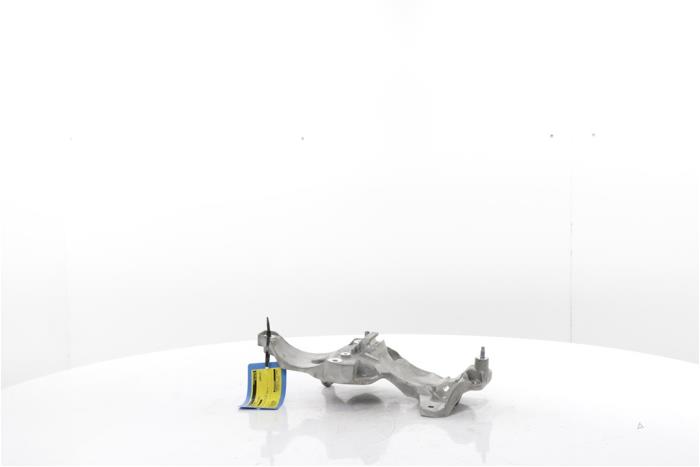 Usagé Support dynamo haut Peugeot 508 (F3/FB/FH/FP) 1.6 16V Hybrid 225 Prix € 48,38 Prix TTC proposé par Snuverink Autodemontage